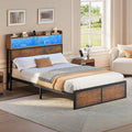 Braunes Metall-Plattformbett mit LED-Kopfteil, USB-Ladeanschluessen und zwei integrierten Regalboeden, stabiler Bettrahmen 120 x 200 cm ohne Matratze